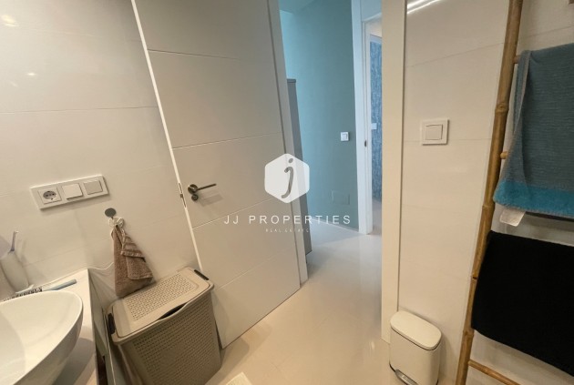 Z drugiej ręki - Mieszkanie w bloku -
Rojales - Inland