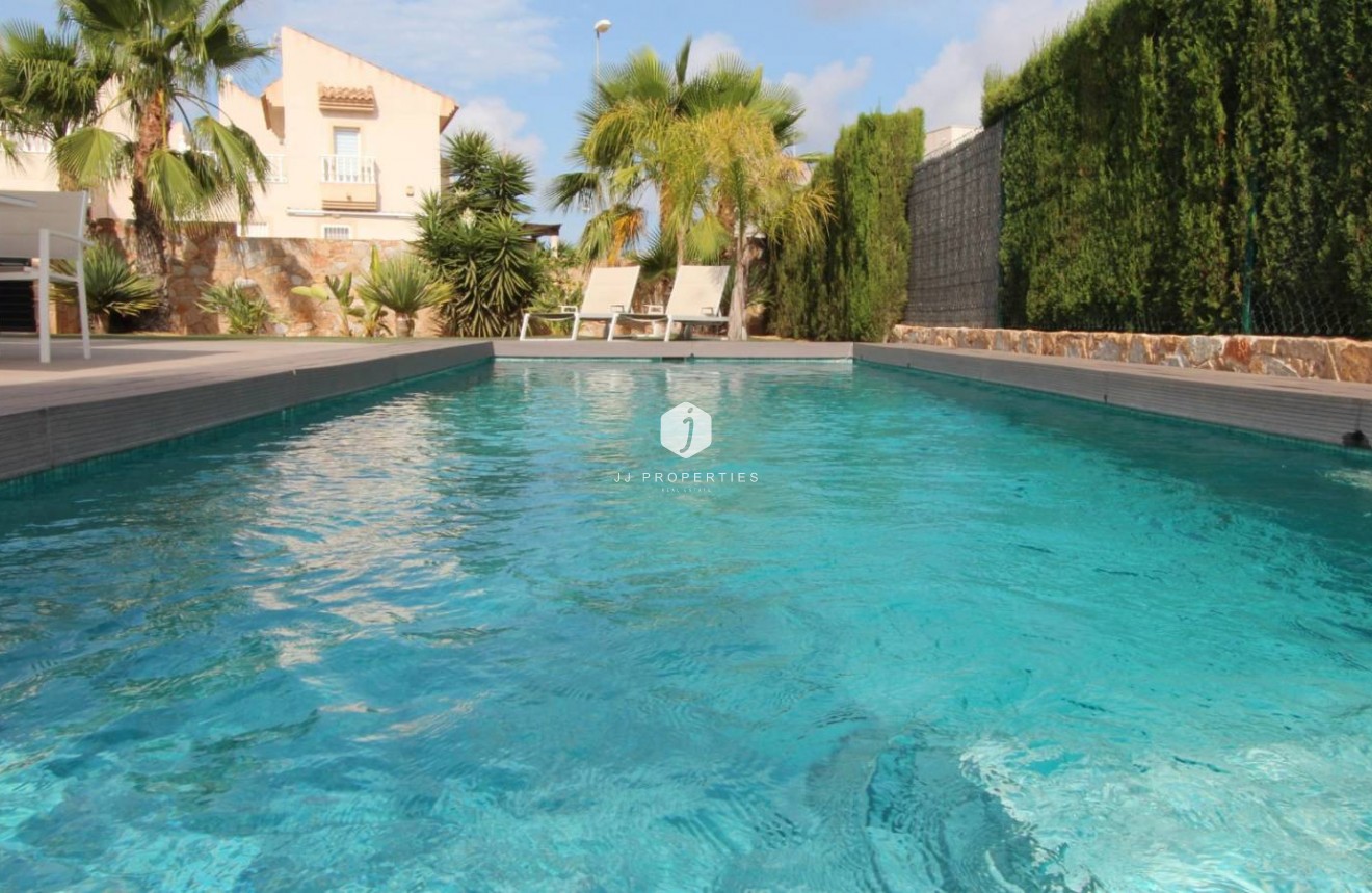 Resale - Villa -
Rojales - Inland