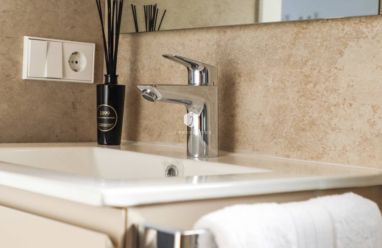 Resale - Villa -
Rojales - Inland