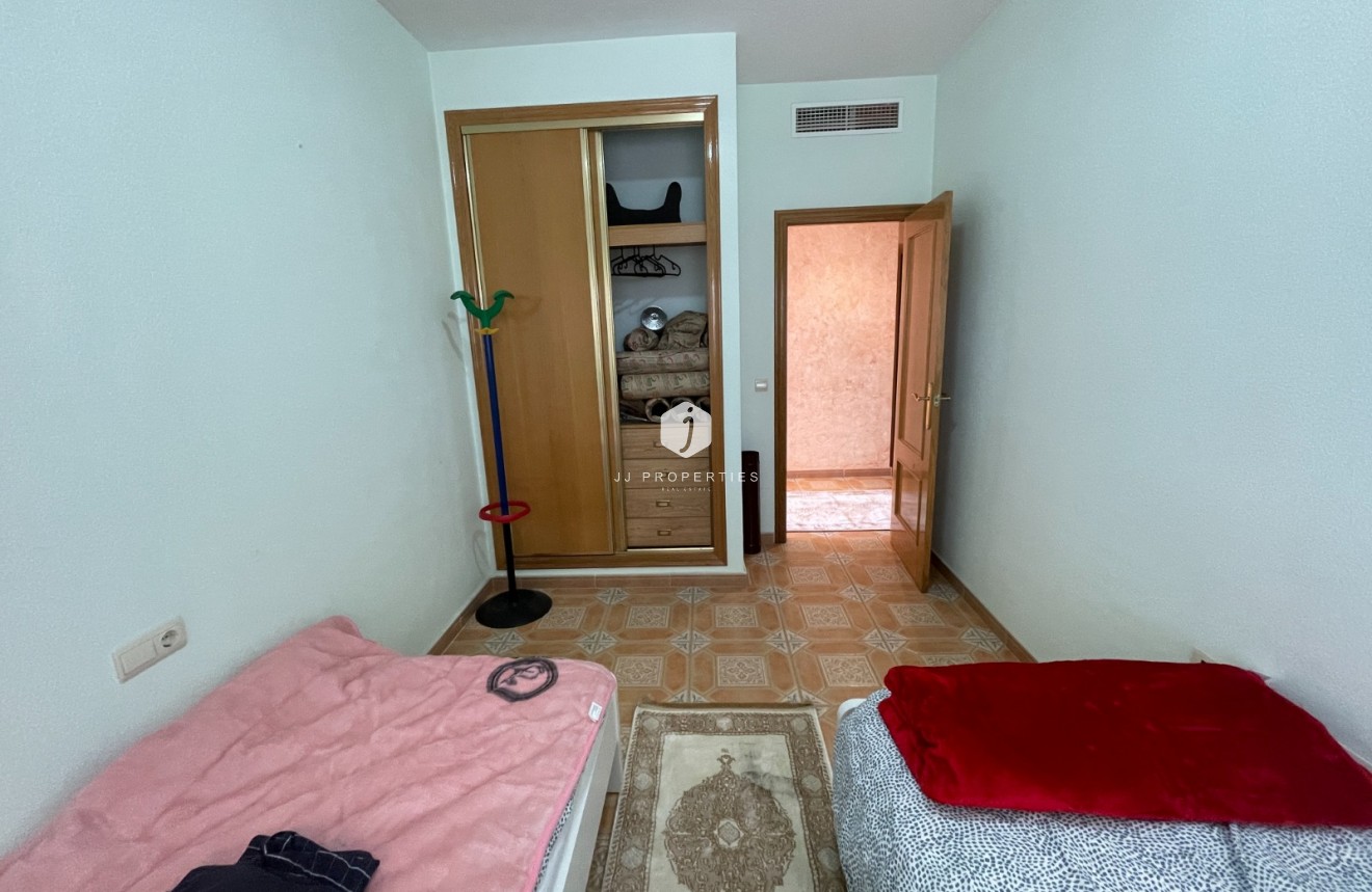 Resale - Villa -
Albatera - Inland