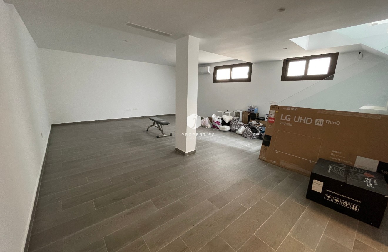 D'occasion - Villa -
Benijofar - Costa Blanca