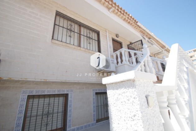 Aus zweiter Hand - Bungalow -
La Mata - Costa Blanca