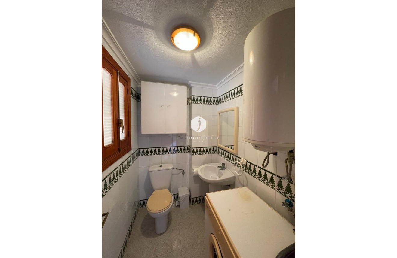 Aus zweiter Hand - Bungalow -
La Mata - Costa Blanca