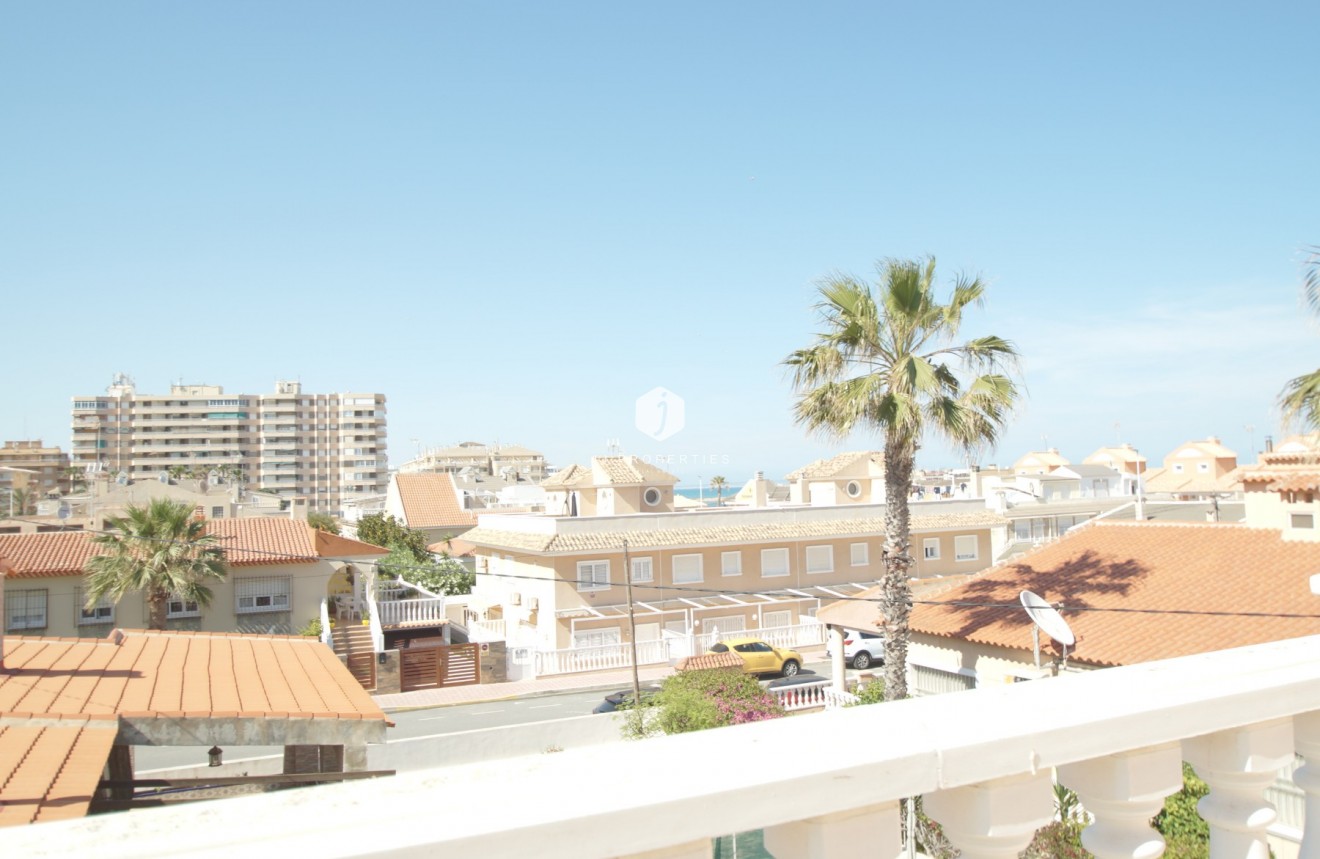 Aus zweiter Hand - Bungalow -
La Mata - Costa Blanca