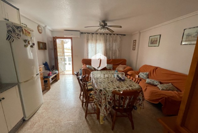 Aus zweiter Hand - Bungalow -
La Mata - Costa Blanca