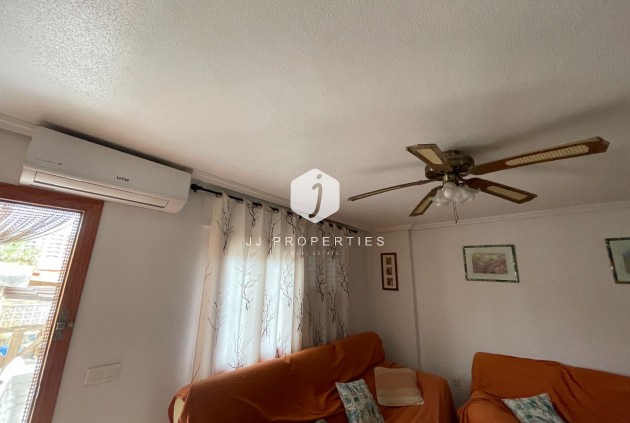 Aus zweiter Hand - Bungalow -
La Mata - Costa Blanca