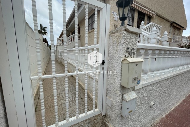 Aus zweiter Hand - Bungalow -
La Mata - Costa Blanca