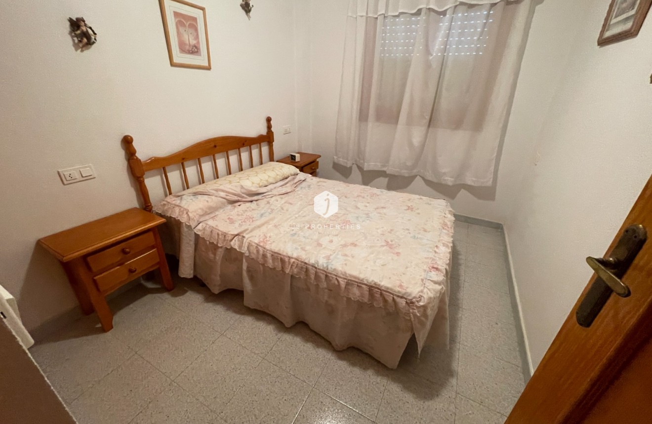 Aus zweiter Hand - Bungalow -
La Mata - Costa Blanca