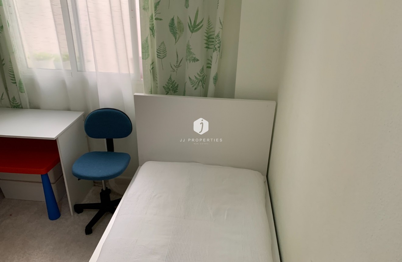 Resale - Apartment / flat -
Torrevieja - Costa Blanca