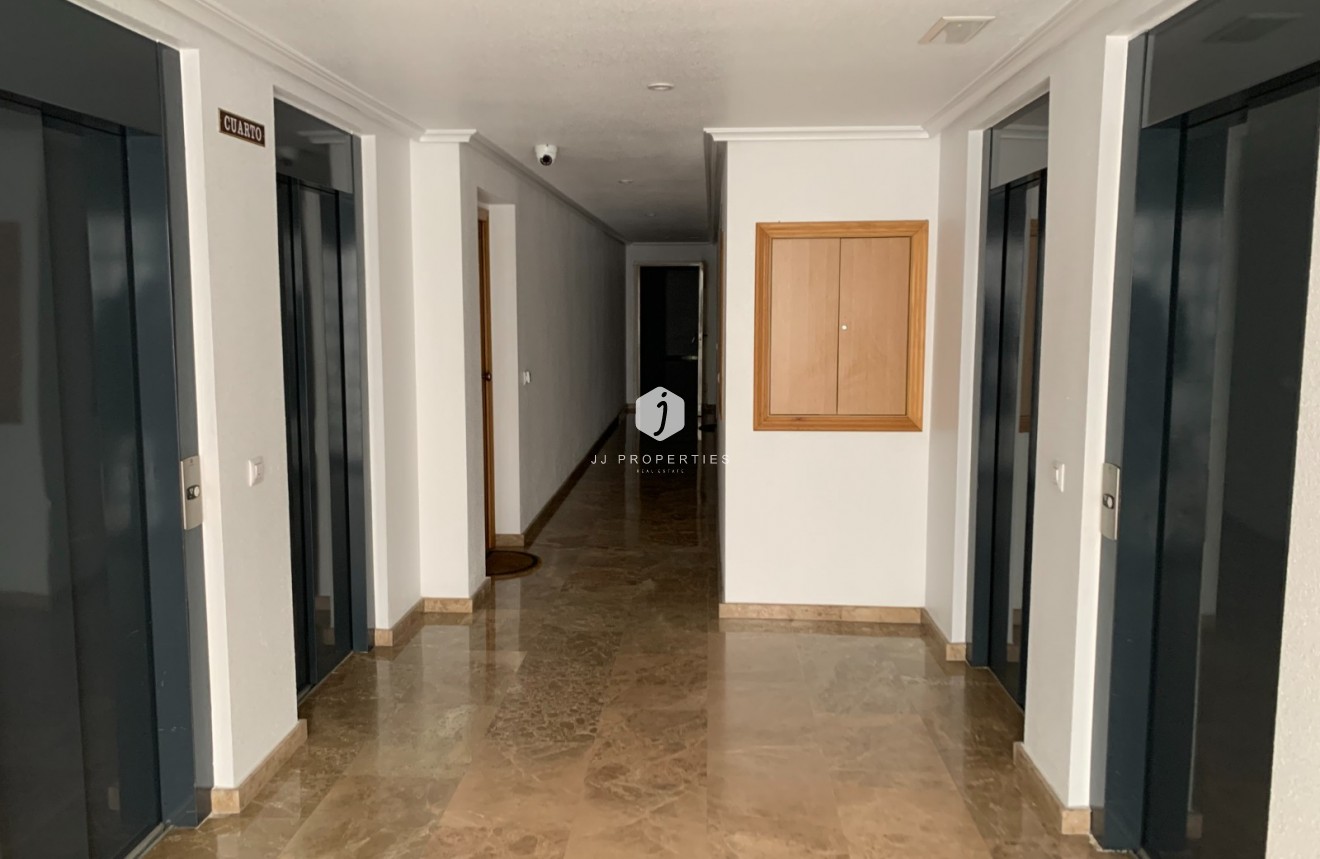 Resale - Apartment / flat -
Torrevieja - Costa Blanca