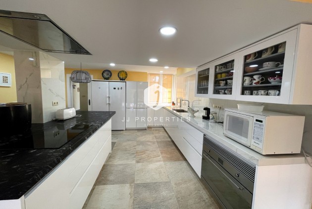 Z drugiej ręki - Villa -
Orihuela Costa - Costa Blanca