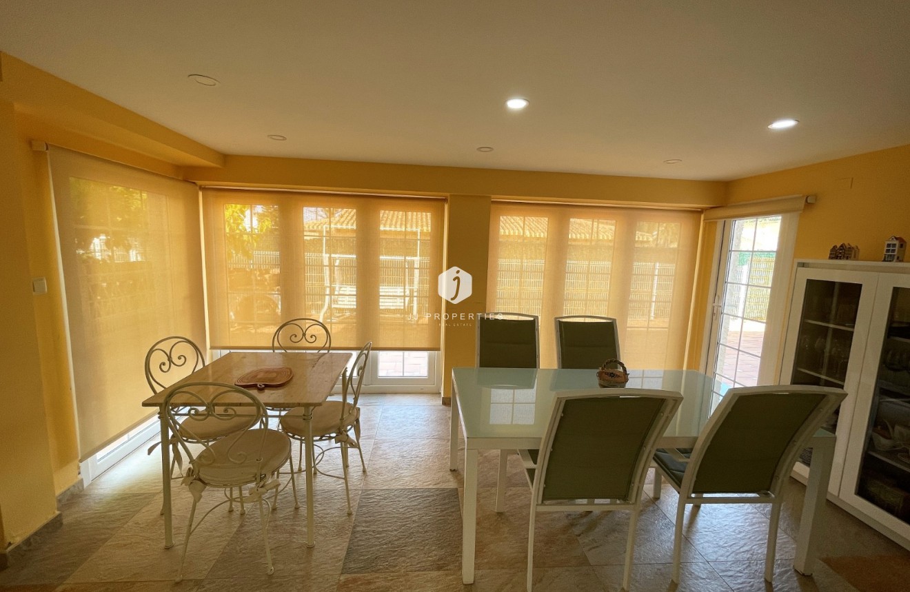 Z drugiej ręki - Villa -
Orihuela Costa - Costa Blanca