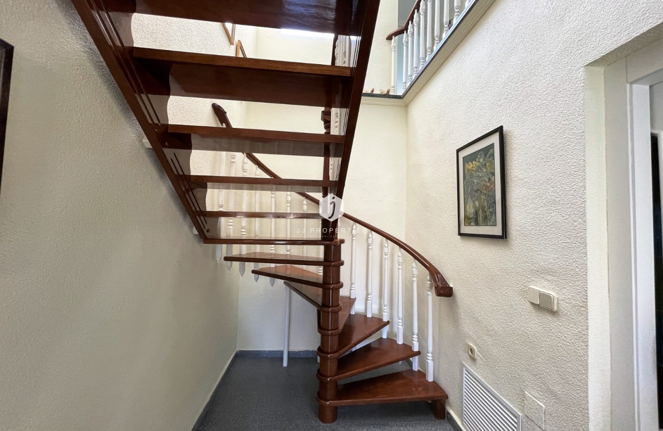 Z drugiej ręki - Villa -
Orihuela Costa - Costa Blanca