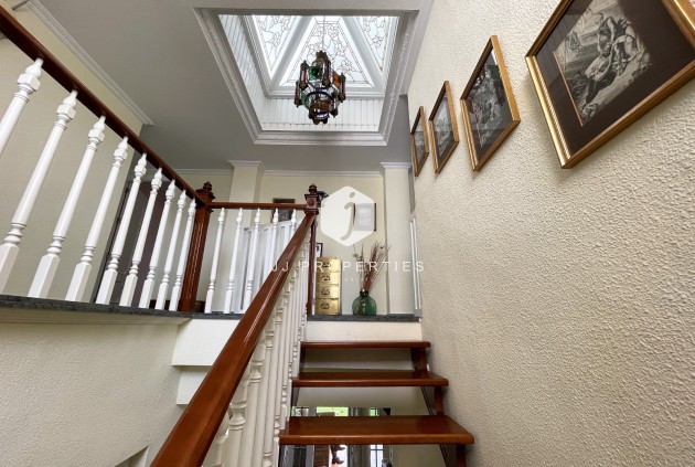 Z drugiej ręki - Villa -
Orihuela Costa - Costa Blanca