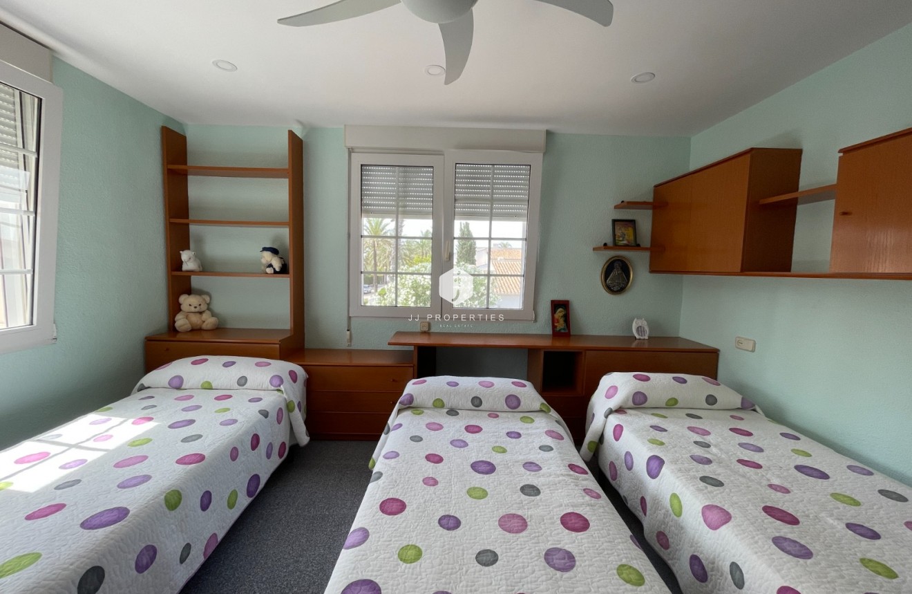 Z drugiej ręki - Villa -
Orihuela Costa - Costa Blanca