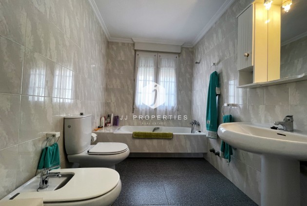 Z drugiej ręki - Villa -
Orihuela Costa - Costa Blanca