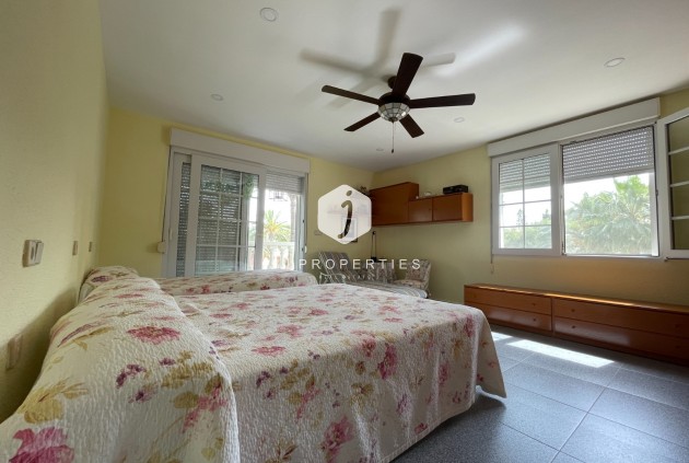 Z drugiej ręki - Villa -
Orihuela Costa - Costa Blanca