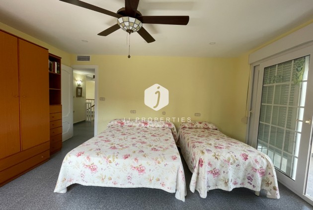 Z drugiej ręki - Villa -
Orihuela Costa - Costa Blanca