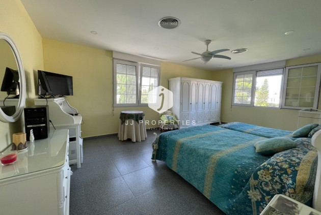 Z drugiej ręki - Villa -
Orihuela Costa - Costa Blanca