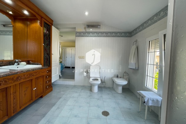 Z drugiej ręki - Villa -
Orihuela Costa - Costa Blanca