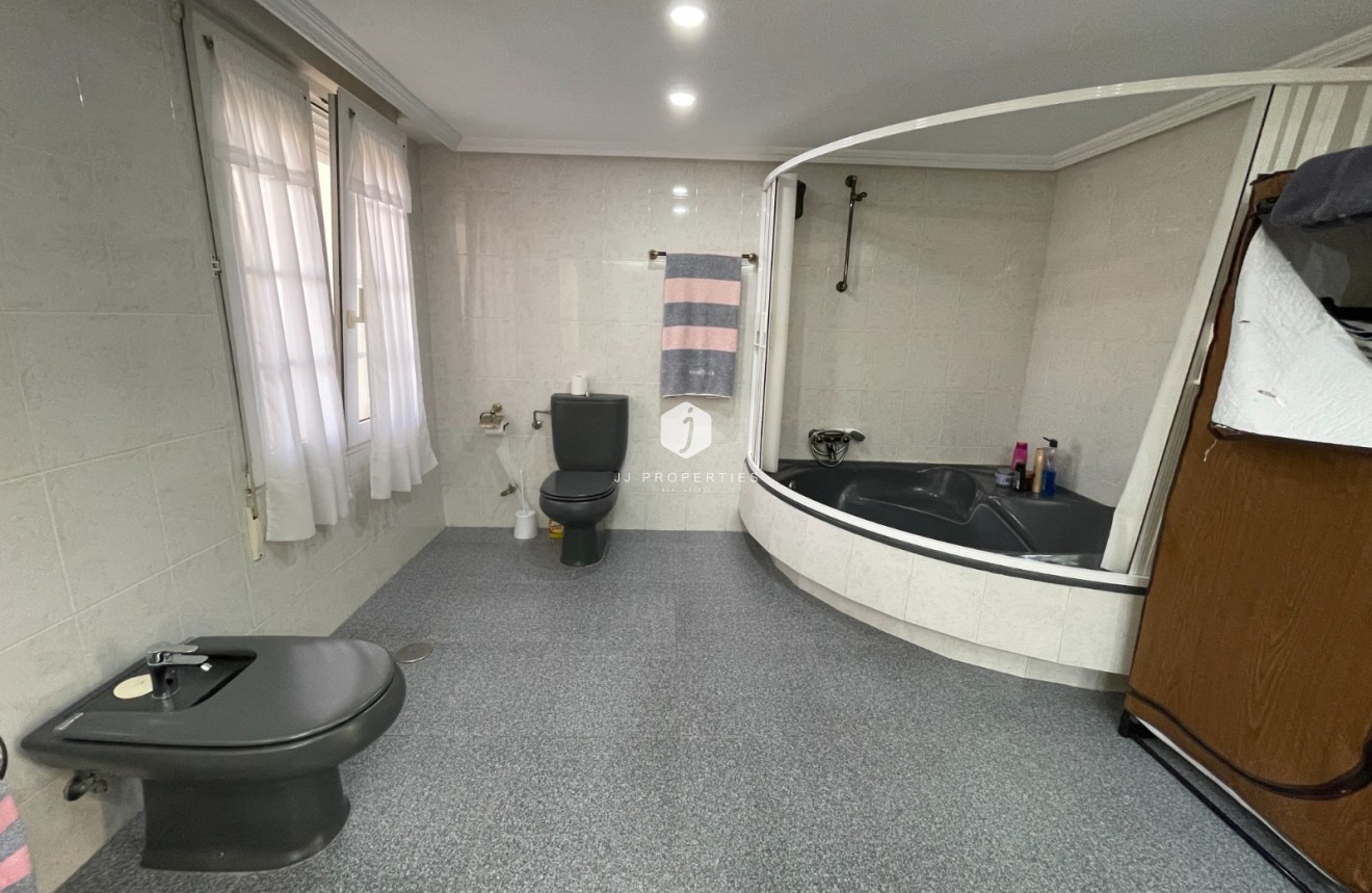 Z drugiej ręki - Villa -
Orihuela Costa - Costa Blanca