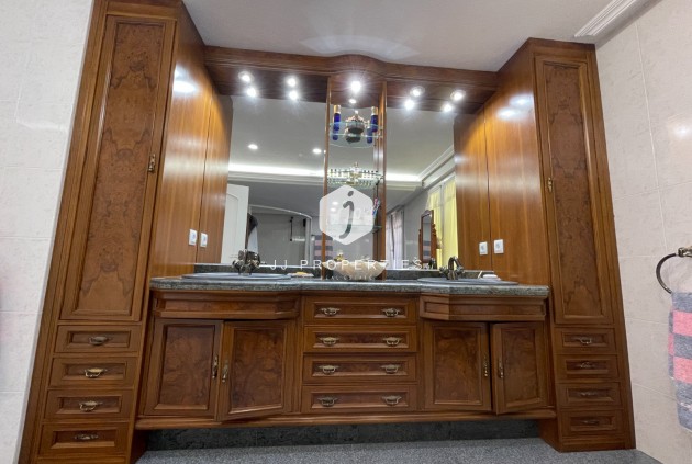 Z drugiej ręki - Villa -
Orihuela Costa - Costa Blanca