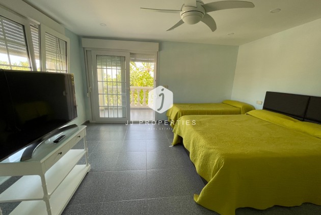 Z drugiej ręki - Villa -
Orihuela Costa - Costa Blanca