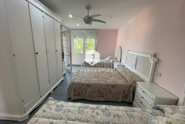 Z drugiej ręki - Villa -
Orihuela Costa - Costa Blanca