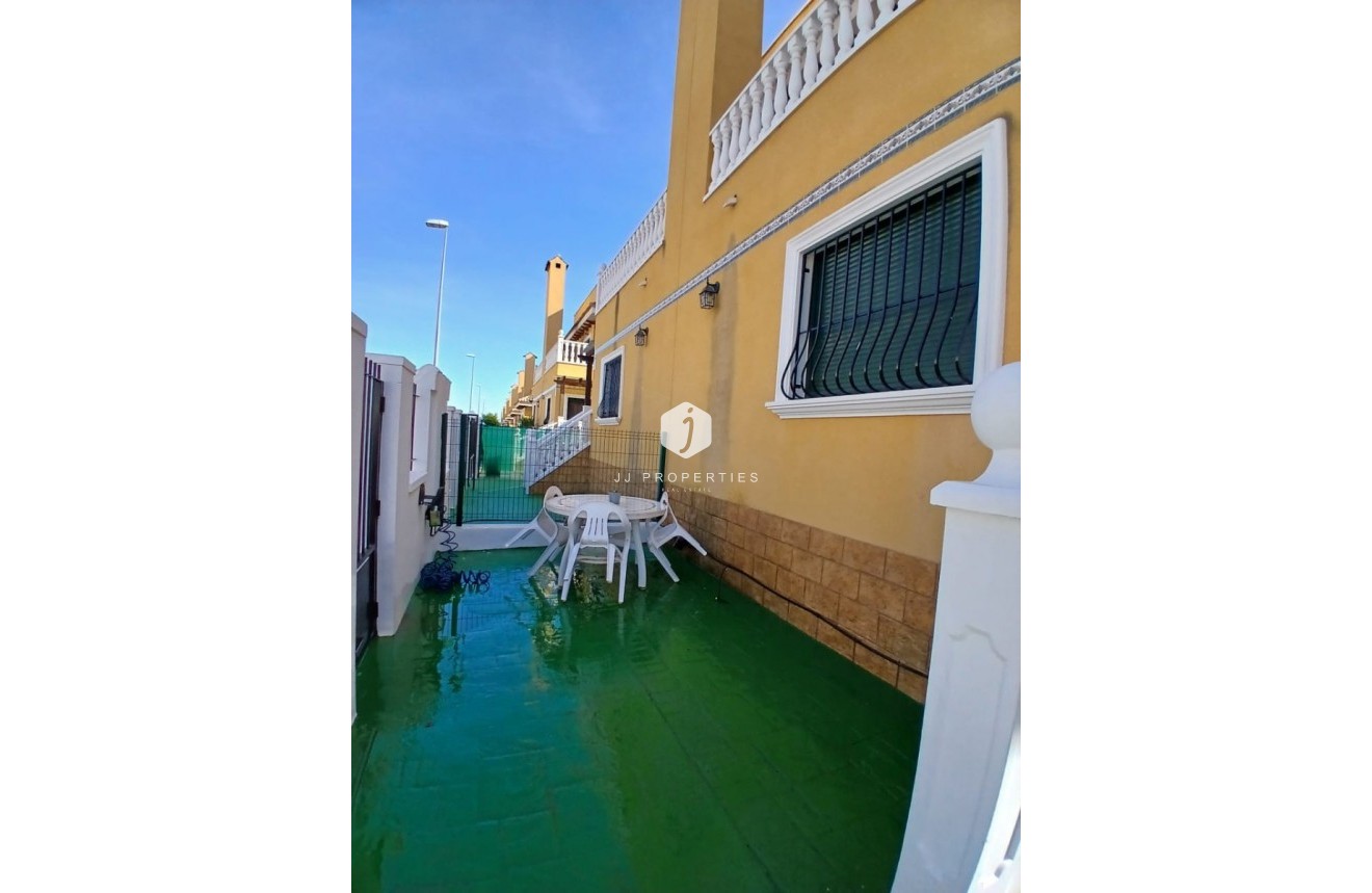 Segunda mano - Chalet -
Ciudad Quesada - Costa Blanca