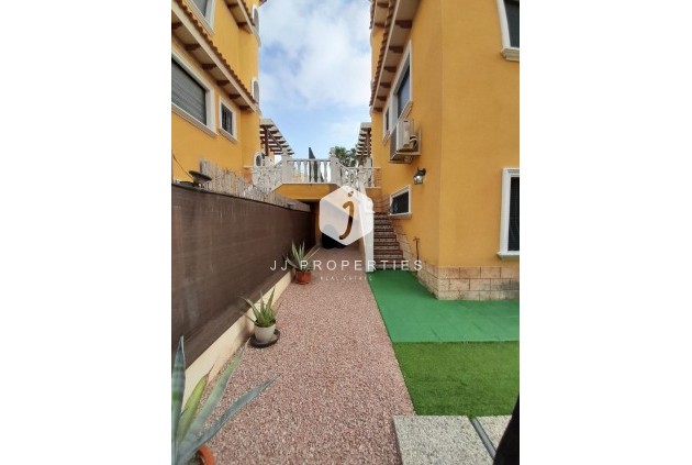 Segunda mano - Chalet -
Ciudad Quesada - Costa Blanca