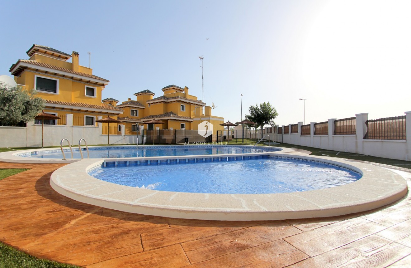 Segunda mano - Chalet -
Ciudad Quesada - Costa Blanca