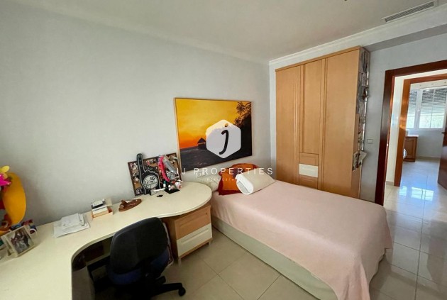 Resale - Villa -
Albatera - Inland