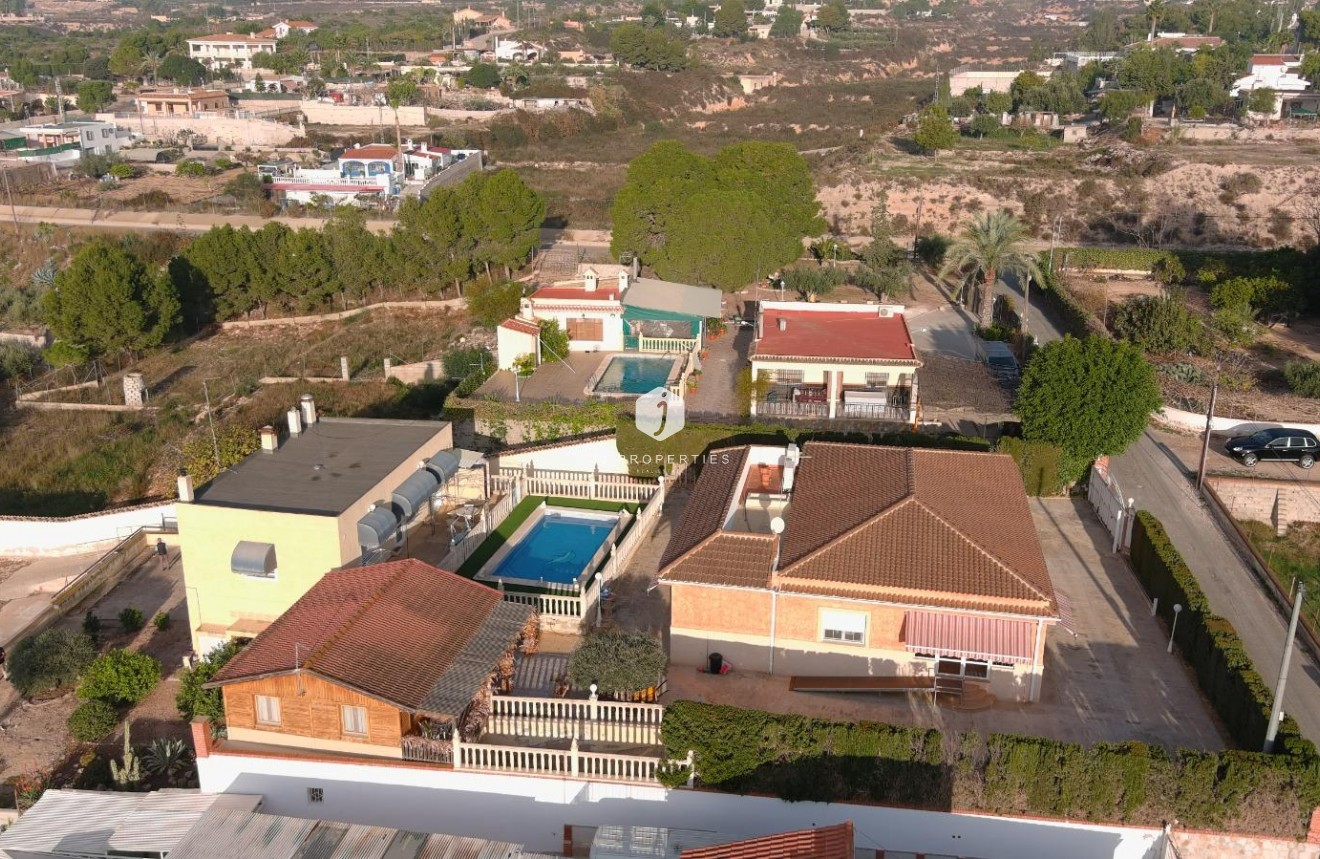 Resale - Villa -
Albatera - Inland