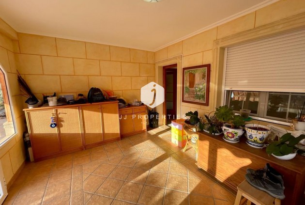 Resale - Villa -
Albatera - Inland