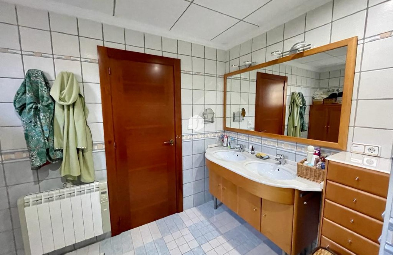 Resale - Villa -
Albatera - Inland