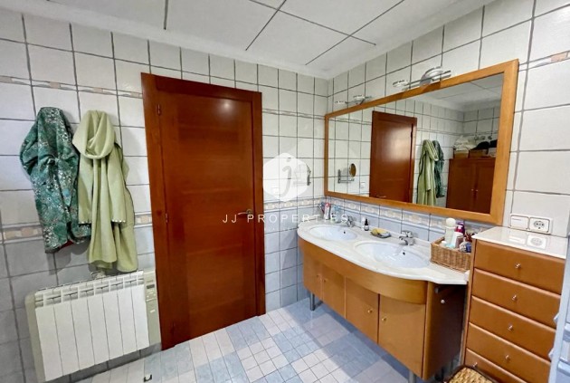 Resale - Villa -
Albatera - Inland