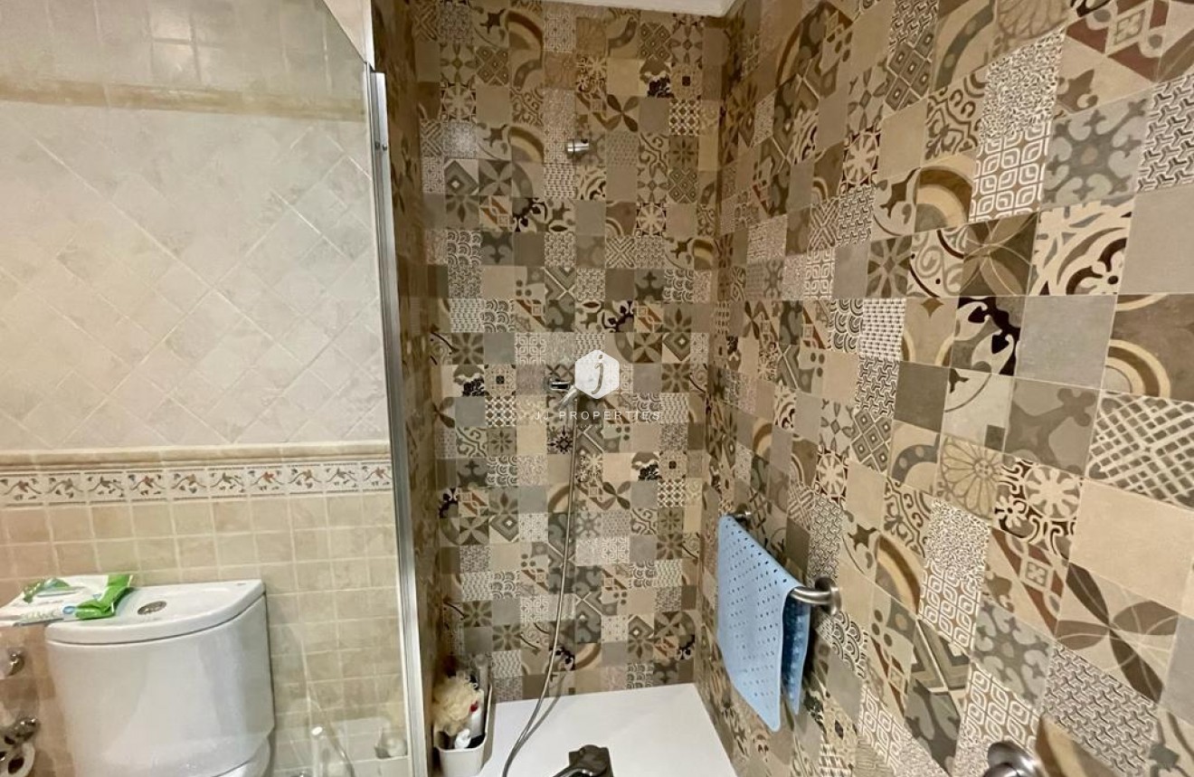 Resale - Villa -
Albatera - Inland