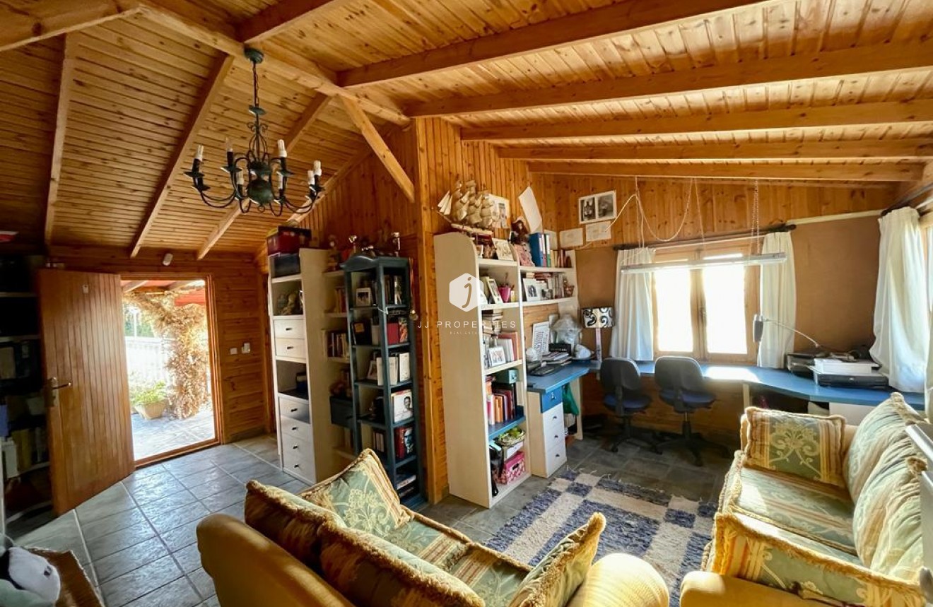 Resale - Villa -
Albatera - Inland