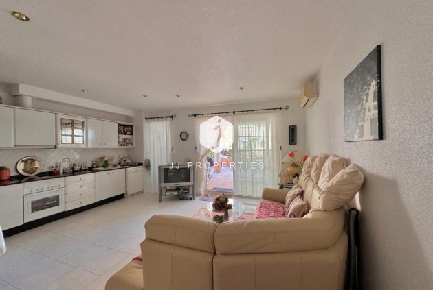 Resale - Apartment / flat -
Guardamar del Segura - Costa Blanca