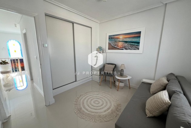 Resale - Villa -
Algorfa - Inland