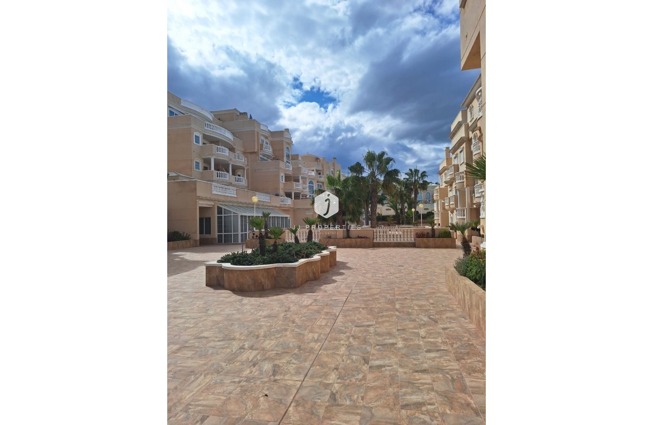 Resale - Apartment / flat -
Guardamar del Segura - Costa Blanca