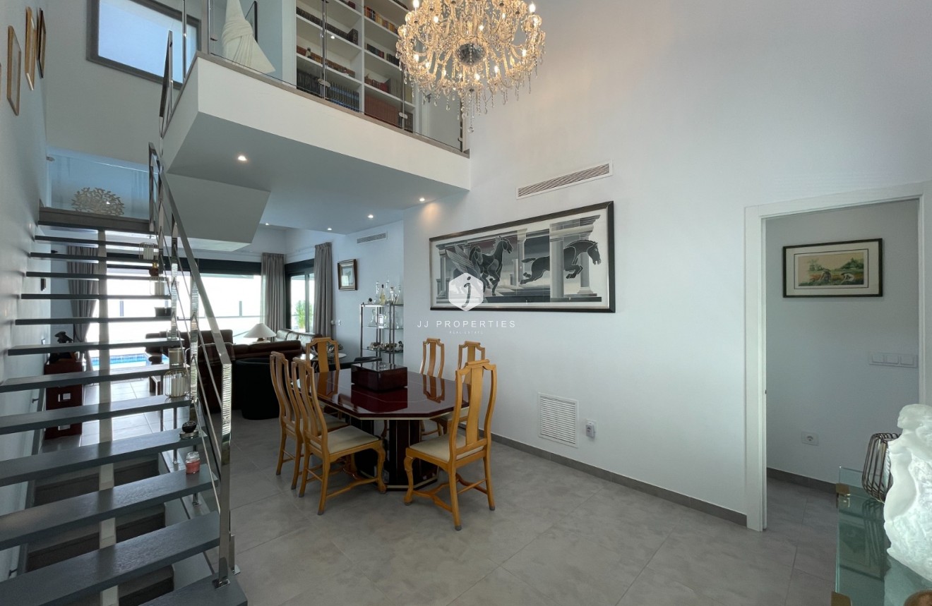 D'occasion - Chalet -
Dolores - Costa Blanca