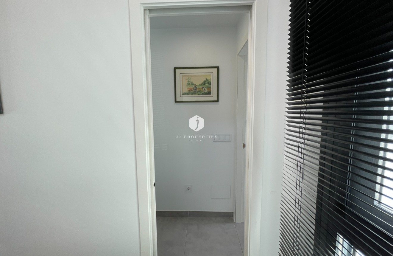 D'occasion - Chalet -
Dolores - Costa Blanca