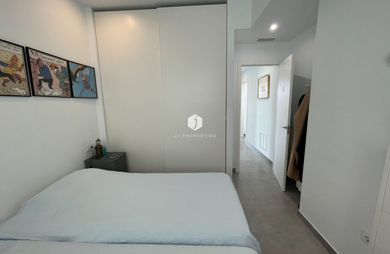 D'occasion - Chalet -
Dolores - Costa Blanca