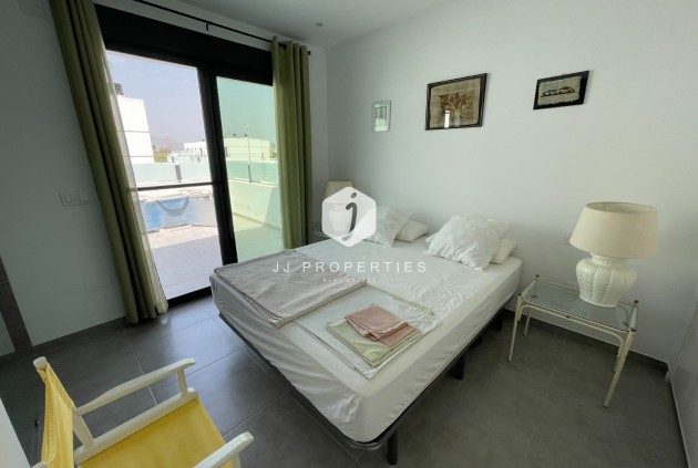 D'occasion - Chalet -
Dolores - Costa Blanca