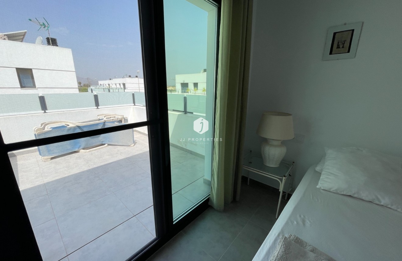 D'occasion - Chalet -
Dolores - Costa Blanca