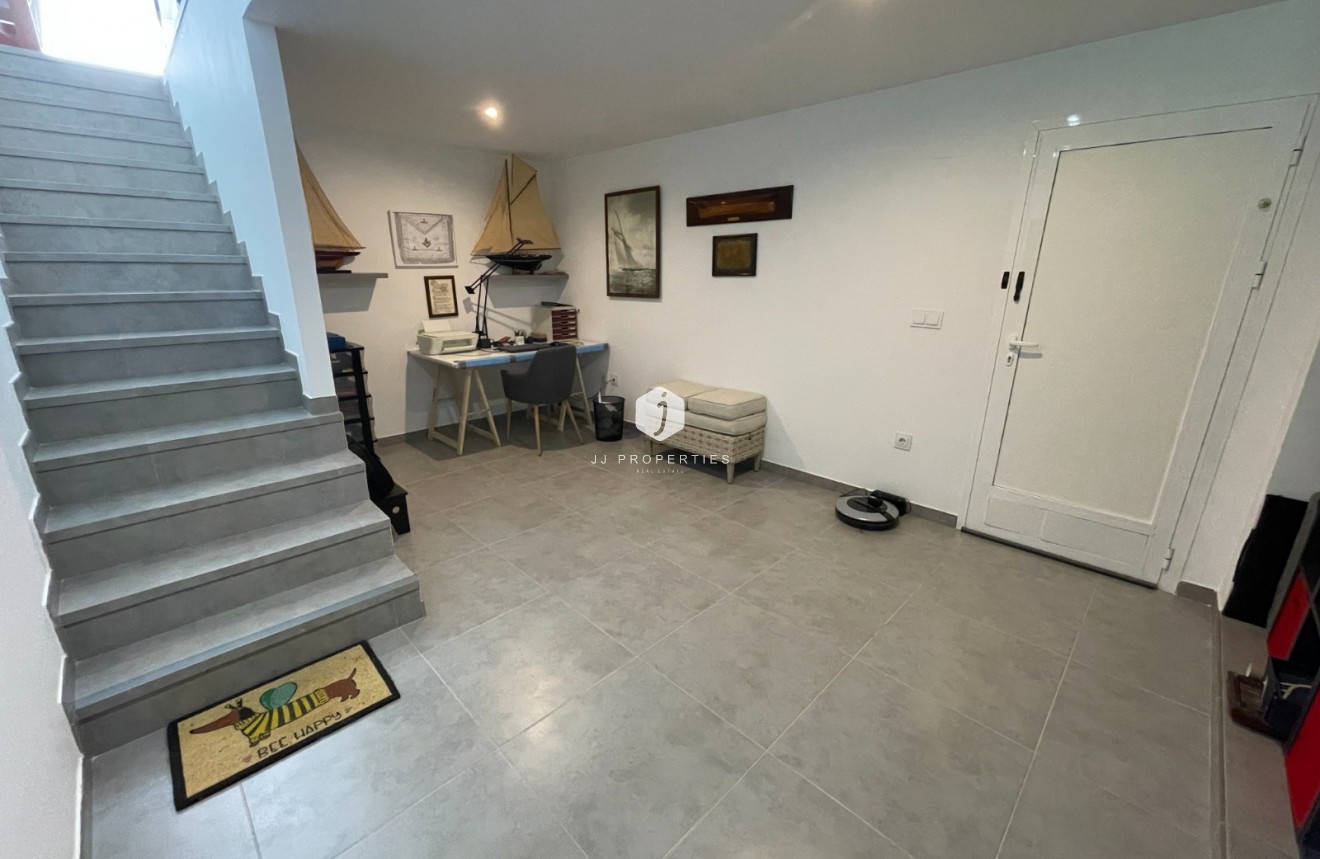 D'occasion - Chalet -
Dolores - Costa Blanca