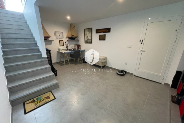 D'occasion - Chalet -
Dolores - Costa Blanca