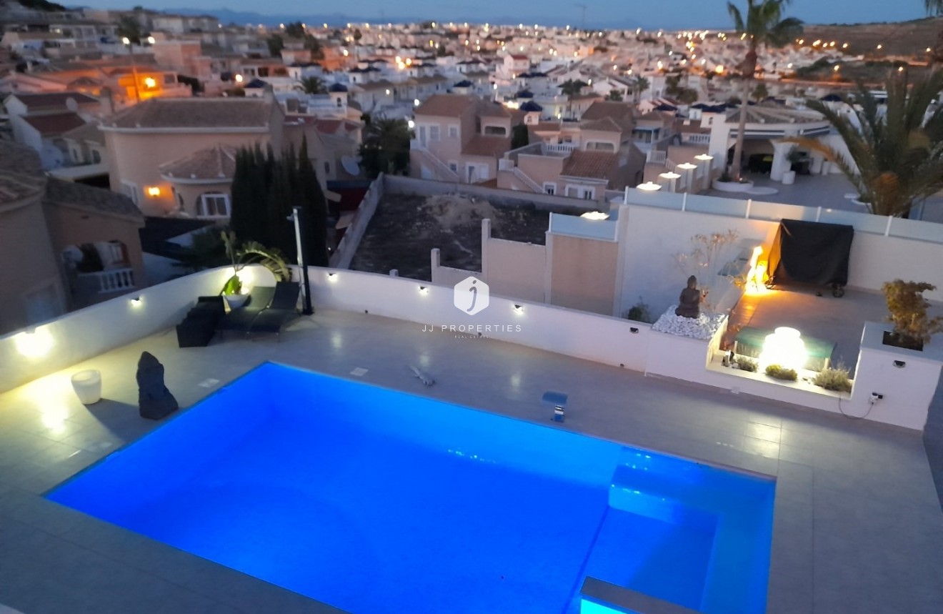 Resale - Villa -
Rojales - Inland