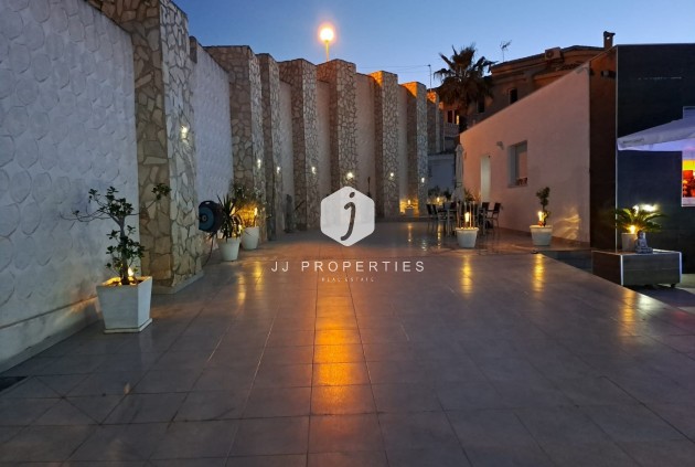 Resale - Villa -
Rojales - Inland